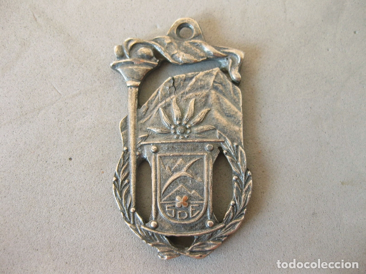 Coleccionismo deportivo: MEDALLA DE XX MARCHA DE VETERANOS DE LA SOCIEDAD DEPORTIVA DE EXCURSIONISTAS DE PE&Ntilde;ALARA - 1983