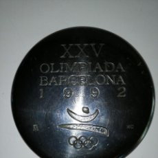 Coleccionismo deportivo: MEDALLA CONMEMORATIVA OLIMPIADAS BARCELONA 92. Lote 189427063