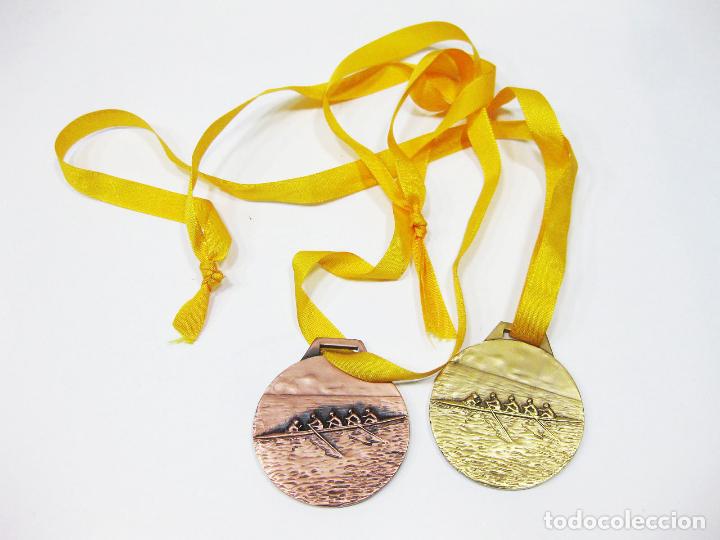 Coleccionismo deportivo: PAREJA DE MEDALLAS DE ORO Y PLATA DE LA FEDERACI&Oacute;N MADRILE&Ntilde;A DE REMO - FMR 1992