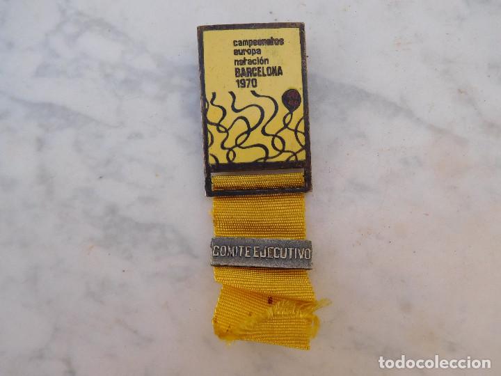 Coleccionismo deportivo: Insignia campeonatos de europa de nataci&oacute;n Barcelona 1970 Comite ejecutivo