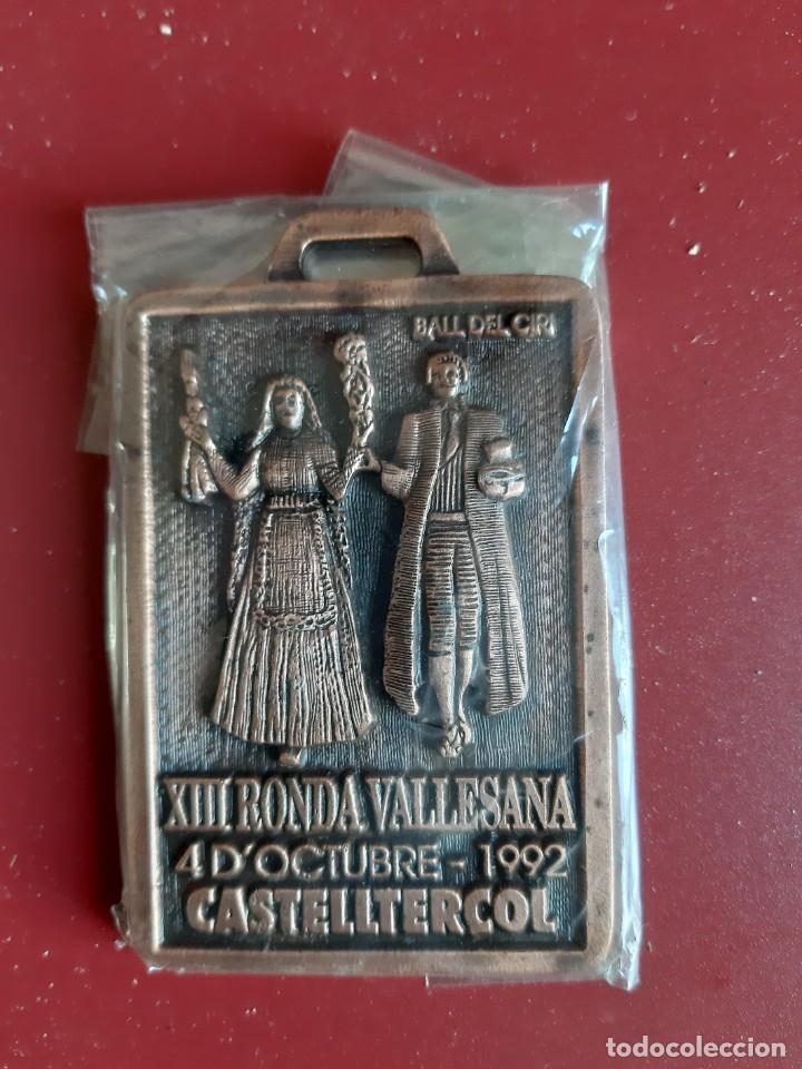 Coleccionismo deportivo: MEDALLA CONMEMORATIVA XIII RONDA VALLESANA (UES)- A&Ntilde;O 1992