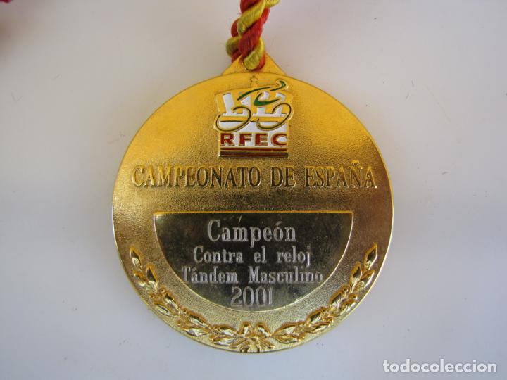 Coleccionismo deportivo: 4.- Medalla de oro. Campeonato Espa&ntilde;a de ciclismo. Contra el reloj Tandem Masculino 2.001
