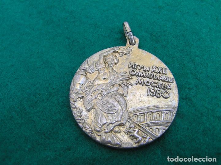 Coleccionismo deportivo: Medalla de metal de los Juegos ol&iacute;mpicos Mosc&uacute; 1980. R&eacute;plica promocional de Cola Cao.