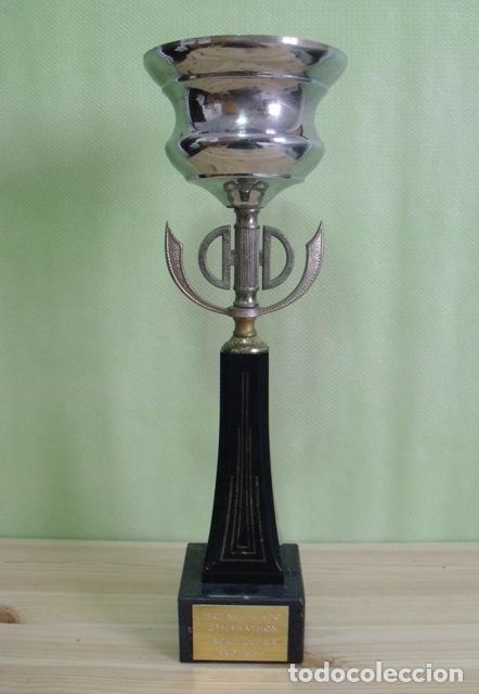 Coleccionismo deportivo: Copa Trofeo Art D&eacute;co 1 Clasificado 2&ordf; Marathon ACRD Cepsa 1986 - Base M&aacute;rmol