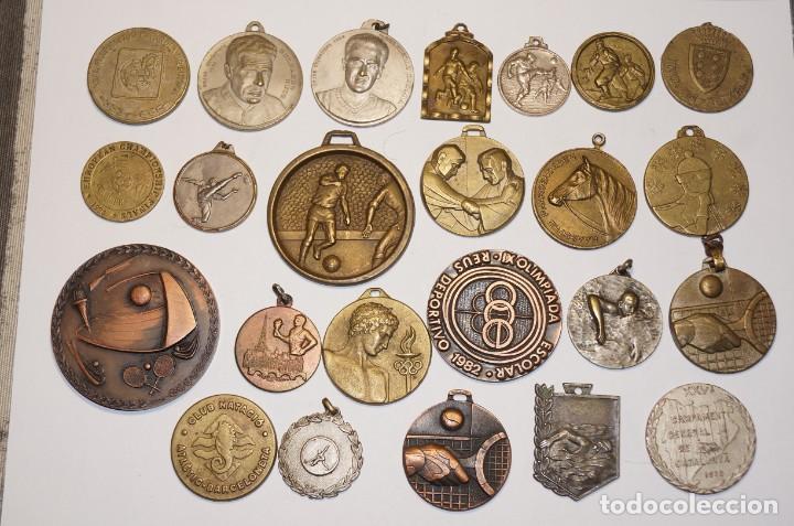 Sports collectibles: LOTE DE 42 MEDALLAS VARIAS DEPORTIVAS