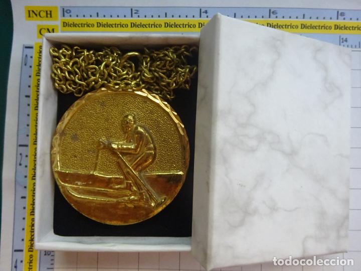 Coleccionismo deportivo: MEDALLA MEDALL&Oacute;N DE DEPORTES. ESQU&Iacute; SKI 1985. 150GR