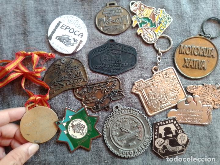 Collectionnisme sportif: Motorismo. Motociclismo. 14 chapas/placas de concentraciones de motos