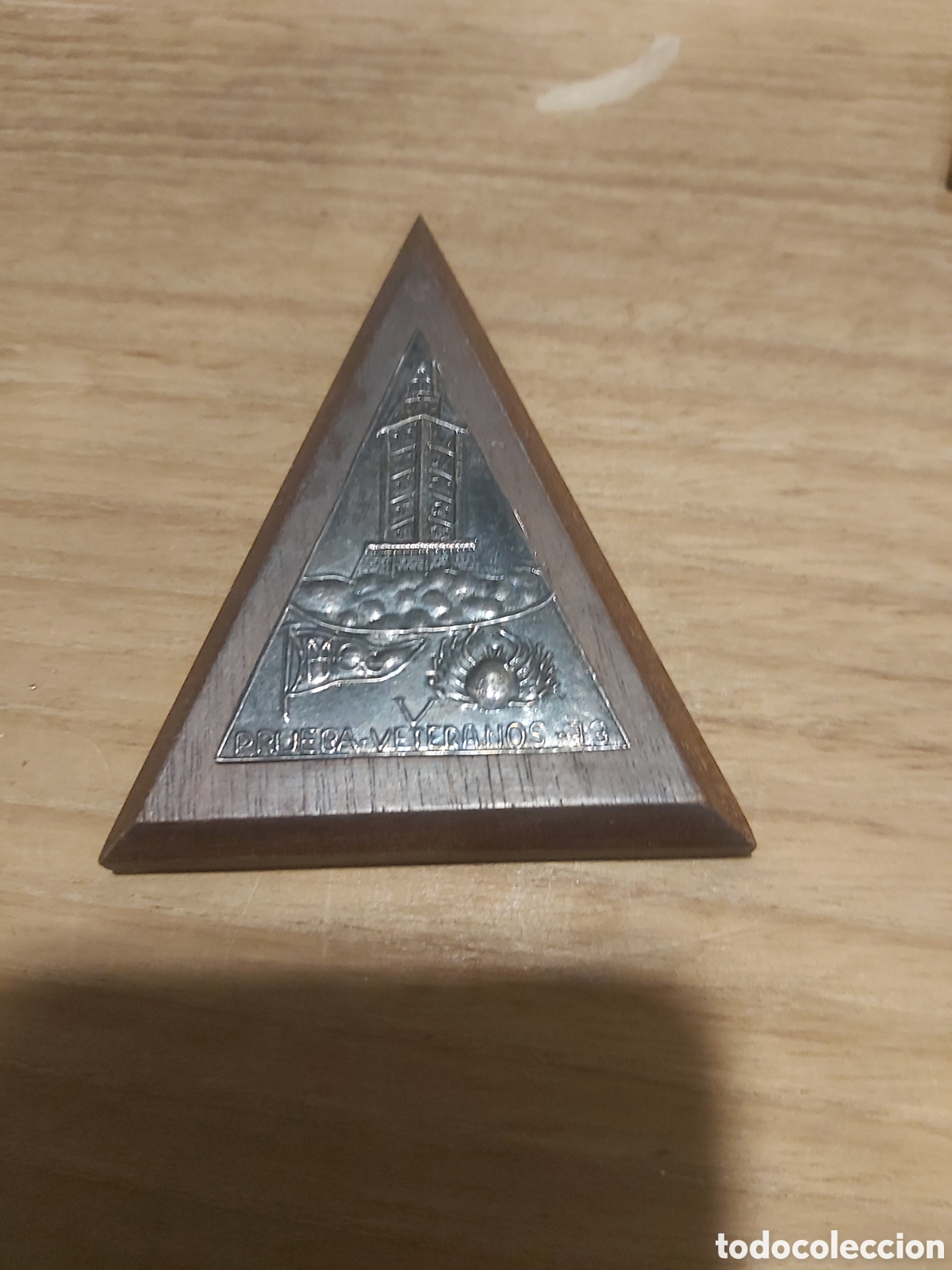 Collectionnisme sportif: La Coru&ntilde;a trofeo torre H&eacute;rcules centolla pruebas VI veteranos plata 1973 tenemos m&aacute;s unidades