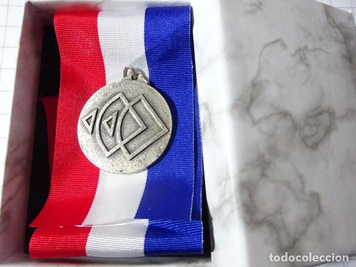 Collectionnisme sportif: MEDALLA DEL CAMPEONATO MUNDIAL DE TIRO CON ARCO DE GRENOBLE A&Ntilde;O 1973 FRANCIA.