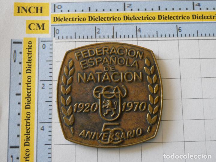 Collectionnisme sportif: MEDALLA DE DEPORTES. 50 ANIVERSARIO DE LA FEDERACI&Oacute;N ESPA&Ntilde;OLA DE NATACI&Oacute;N 1920 1970. 60GR