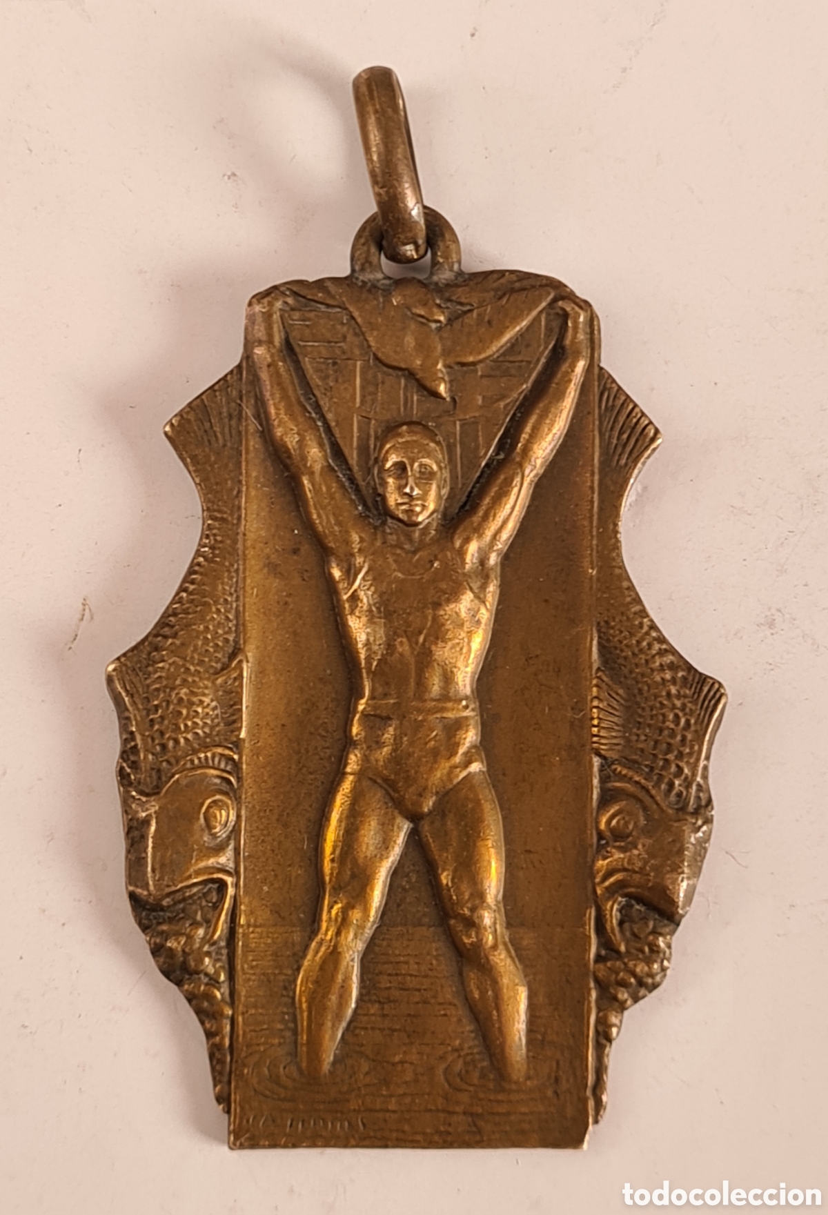 Coleccionismo deportivo: Medalla Copa Navidad 1966 Nataci&oacute;n Traves&iacute;a Puerto Club Nataci&oacute; Barcelona Nadal firmada J.A. Homs