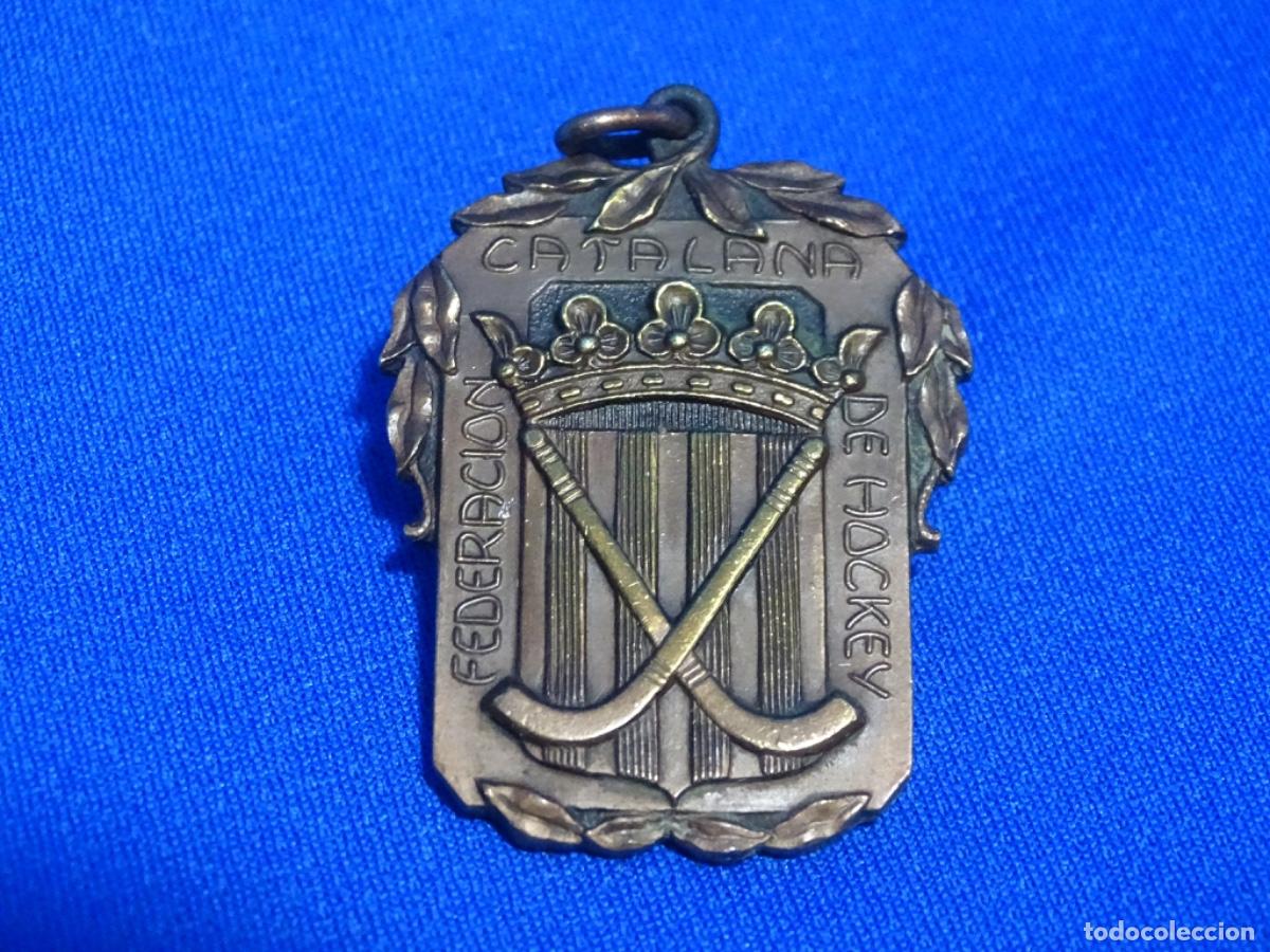 Coleccionismo deportivo: MEDALLA FEDERACION CATALANA HOCKEY SUBCAMPE&Oacute;N CATALUNYA 1956.