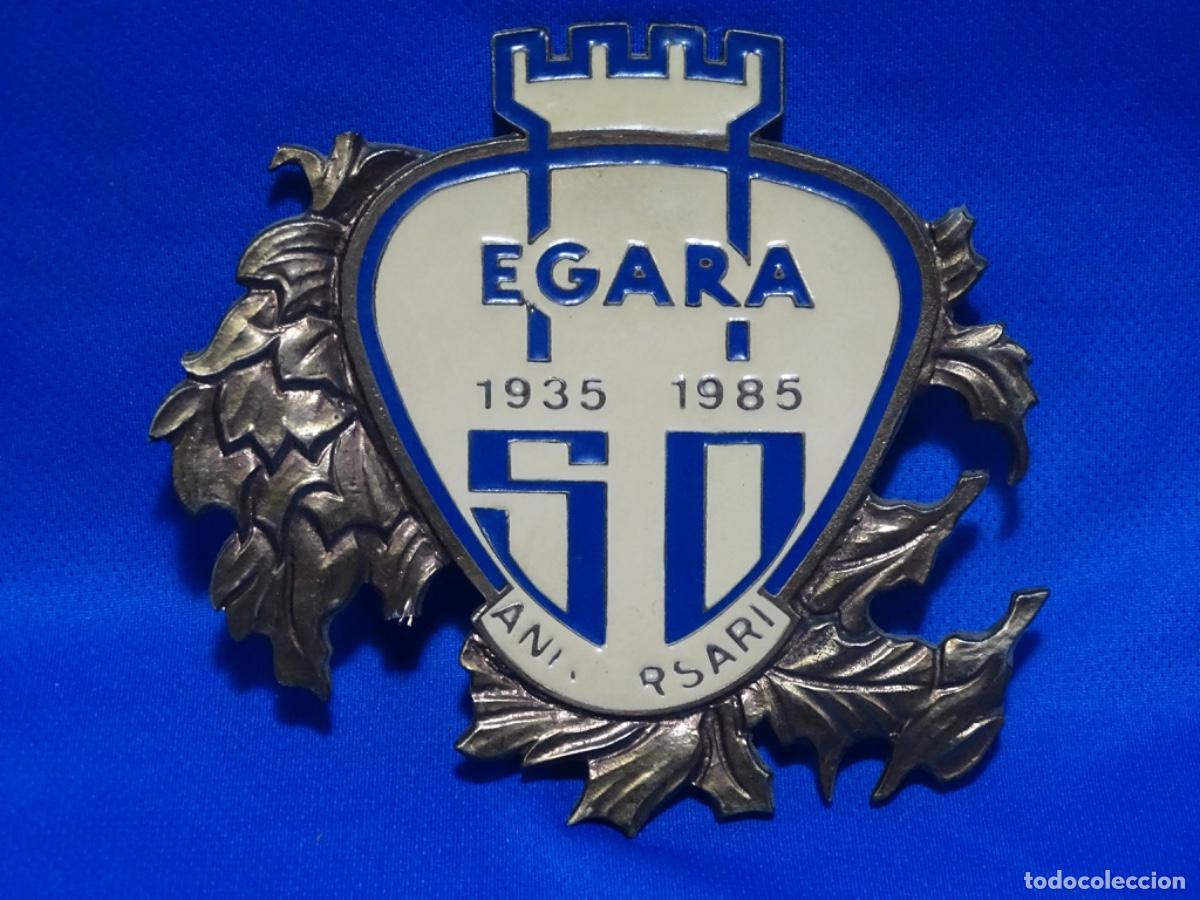Coleccionismo deportivo: ESCUDO 50 ANIVERSARIO C. D. EGARA 1935-1985.