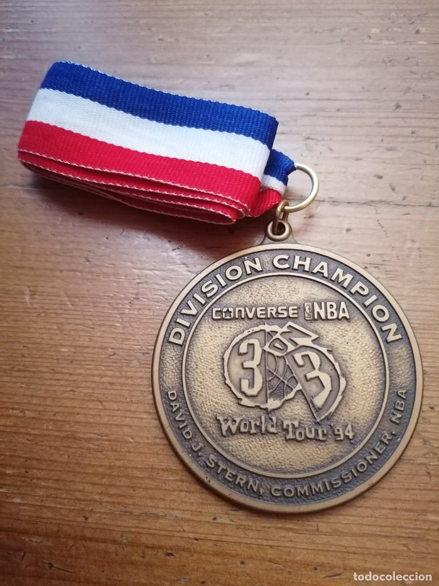 Sammelleidenschaft Sport: Medalla Division Champion Converse NBA 3 ON 3 World Tour 94