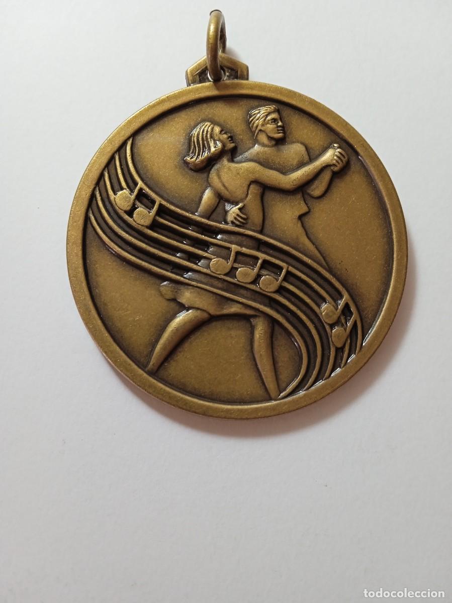 Sports collectibles: MEDALLA BRONCE CEBRI&Aacute;N BAILE DI&Aacute;METRO 57 mm NUEVA