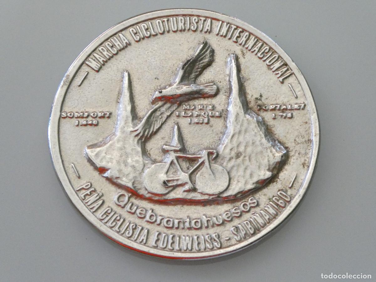 Coleccionismo deportivo: MEDALLA MEDALL&Oacute;N CICLISMO MARCHA CICLOTURISTA QUEBRANTAHUESOS SABI&Ntilde;ANIGO HUESCA. 90GR