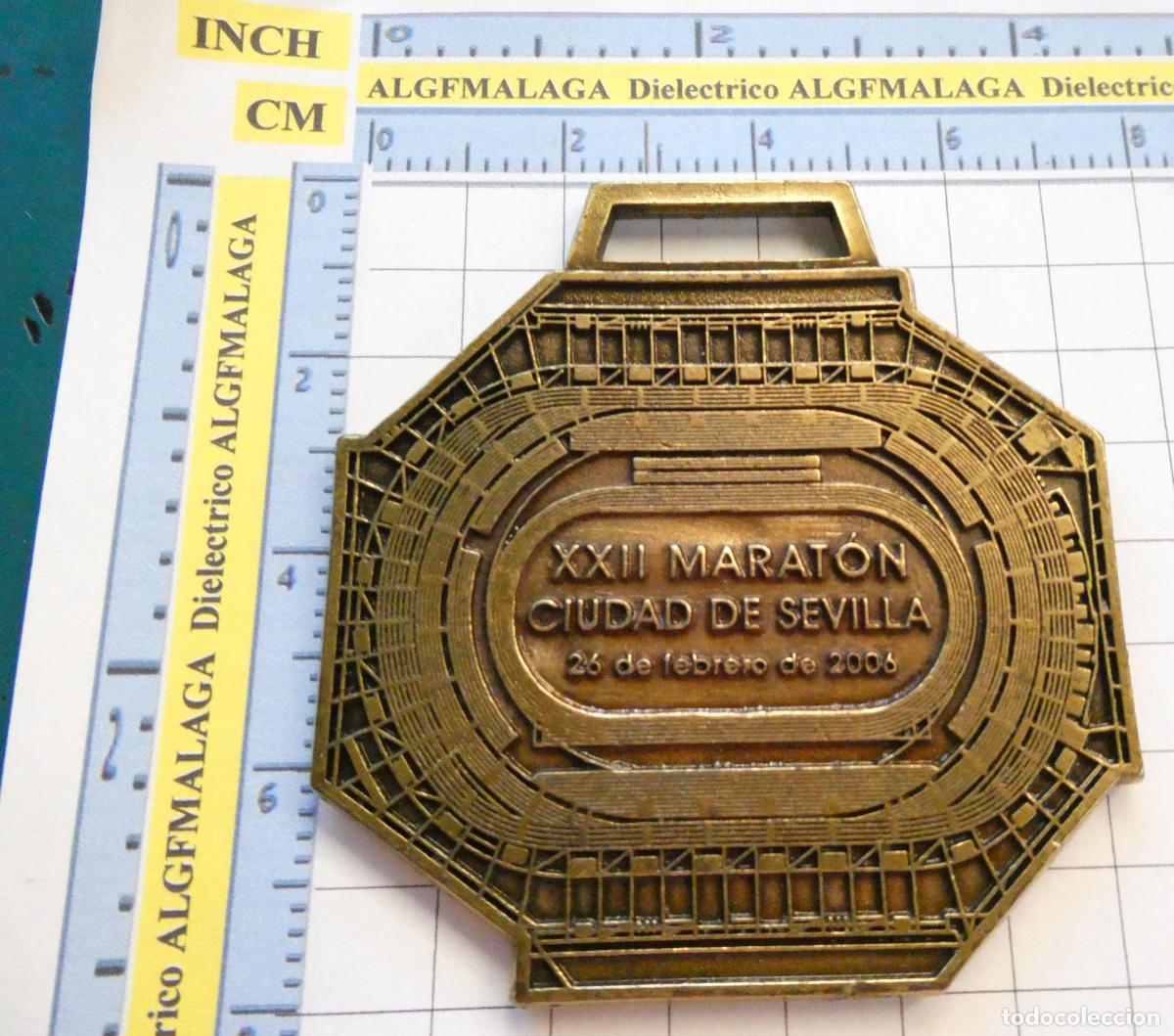 Coleccionismo deportivo: MEDALLA MEDALL&Oacute;N DEPORTES. ATLETISMO. XXII MARAT&Oacute;N CIUDAD DE SEVILLA 2006 80GR