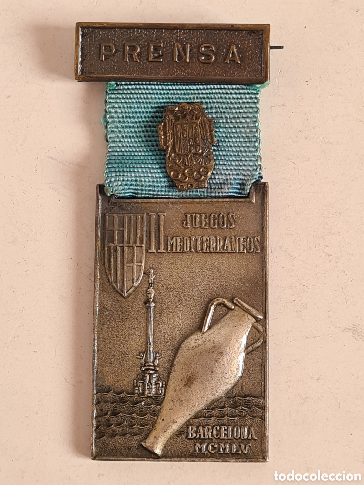 Coleccionismo deportivo: Medalla Prensa II Juegos del Mediterr&aacute;neo Barcelona 1955 - Gicar - Falange Escudo COE