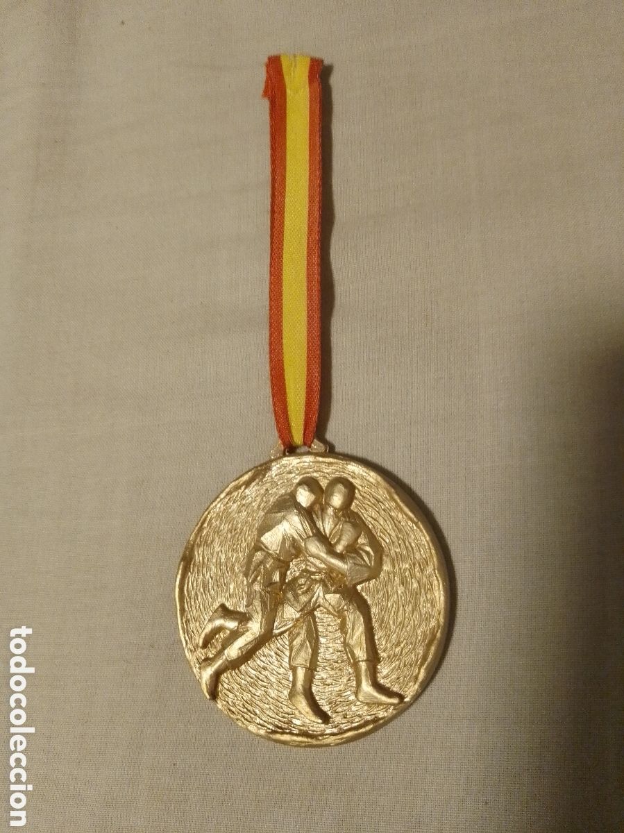 Coleccionismo deportivo: MEDALLA DE ORO DE JUDO COMPETICI&Oacute;N NAVIDAD C.J LAS FUENTES 1978