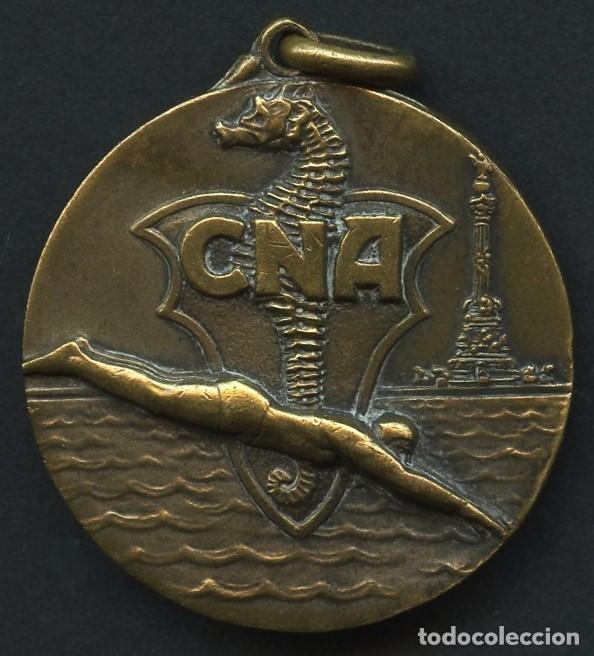 Coleccionismo deportivo: MEDALLA, FIESTAS DE LA MERCED, XXX TRAVES&Iacute;A DEL PUERTO DE BARCELONA, 1957