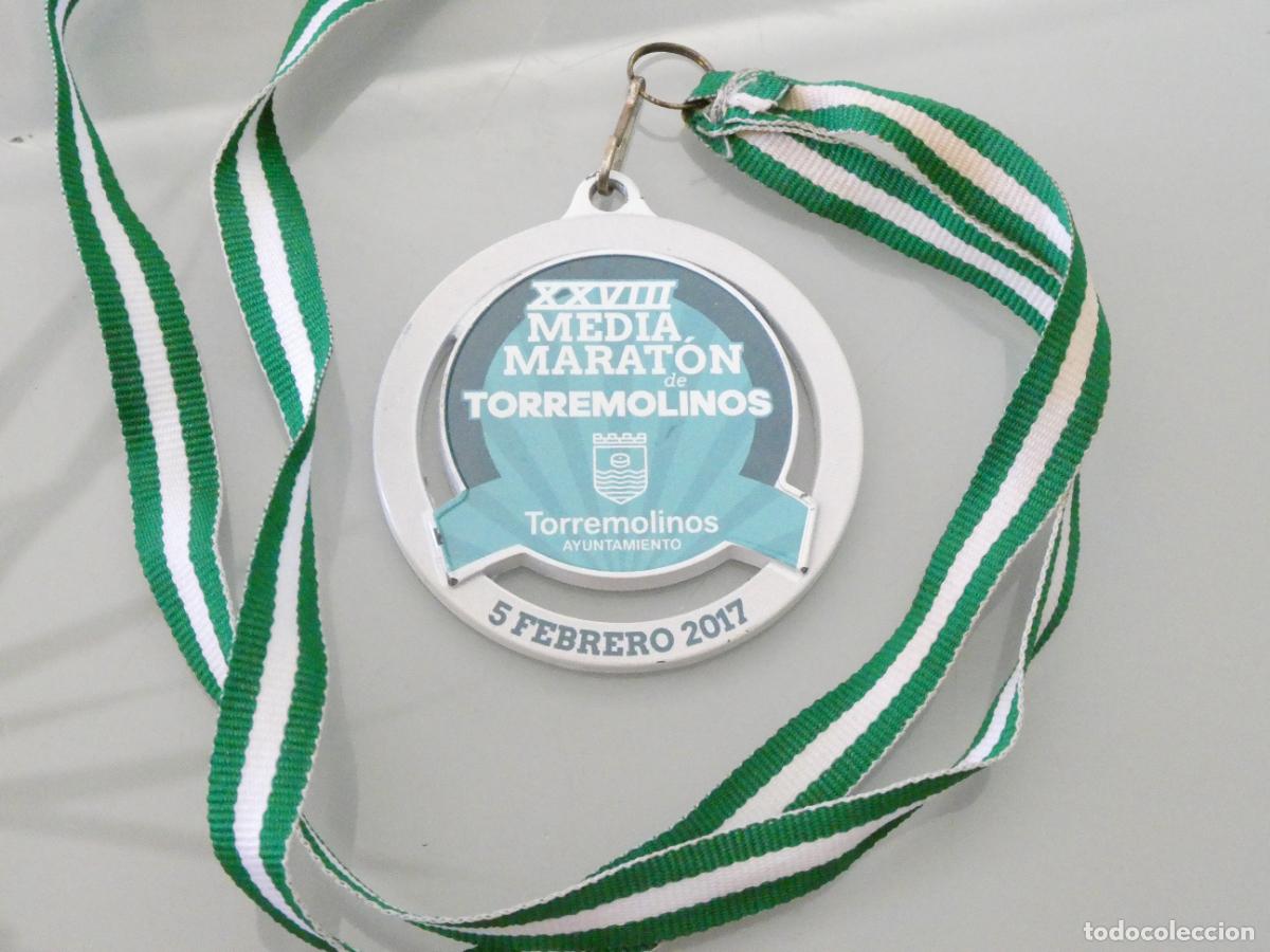 Coleccionismo deportivo: MEDALLA DEPORTIVA ATLETISMO MARCHA RUNNING. MEDIA MARAT&Oacute;N MARATHON TORREMOLINOS 2017. 50GR