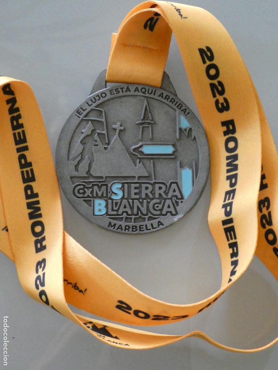 Sammelleidenschaft Sport: MEDALLA DEPORTIVA ATLETISMO MARCHA RUNNING TRAIL. CXM SIERRA BLANCA MARBELLA 2023. 80GR