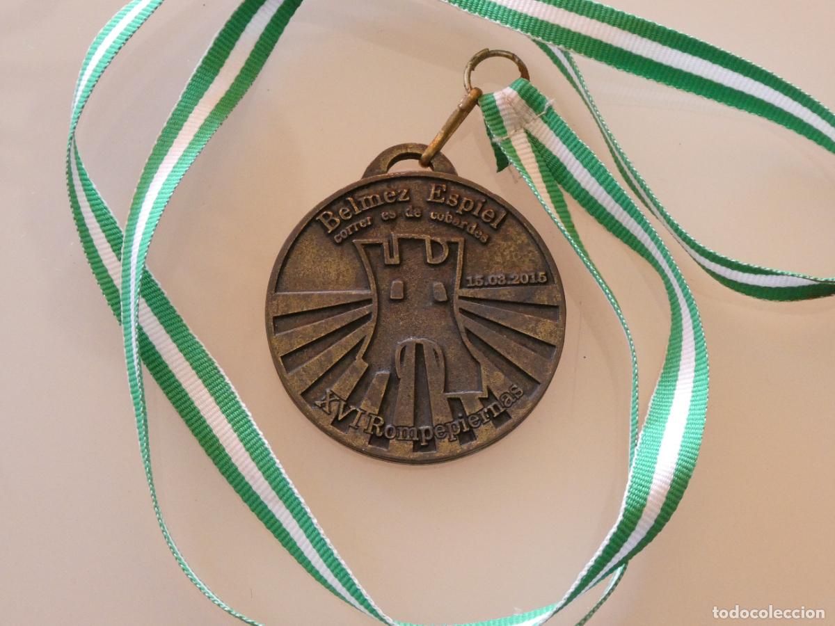 Sammelleidenschaft Sport: MEDALLA MEDALL&Oacute;N DEPORTIVO. ATLETISMO TRAIL. BELMEZ ESPIEL 2015 XVI ROMPEPIERNAS. 50GR