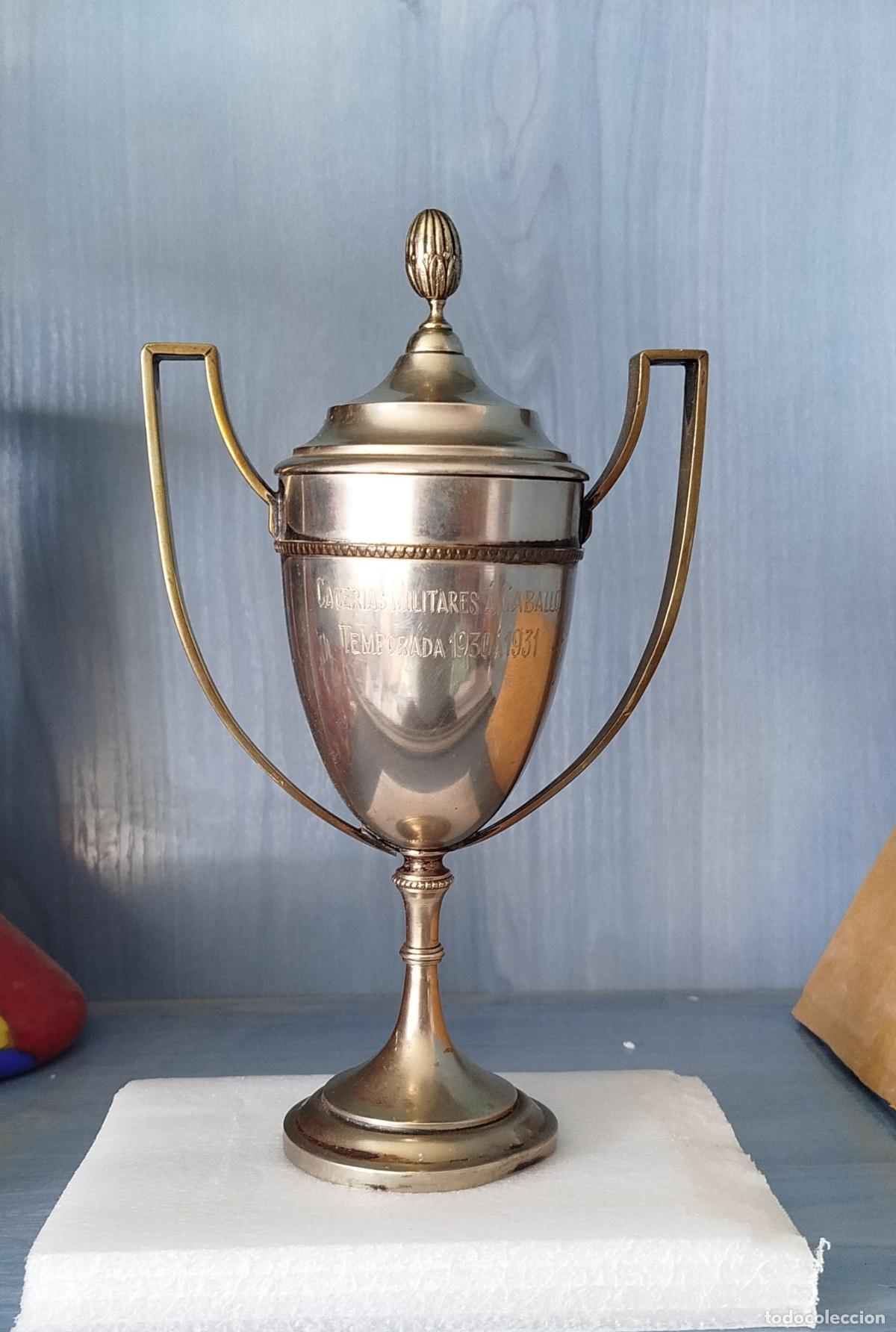 Collectionnisme sportif: !! RARO !!! Trofeo de Cacerias militares a caballo. CAZA GALGOS LIEBRE A&Ntilde;O 1931.