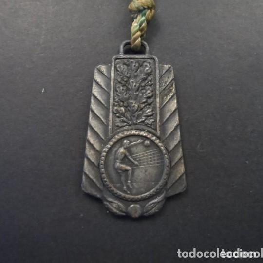 Collezionismo sportivo: MEDALLA DE VOLEIVOL A&Ntilde;OS 50. BRONCE PLATEADO. SIGLO XX