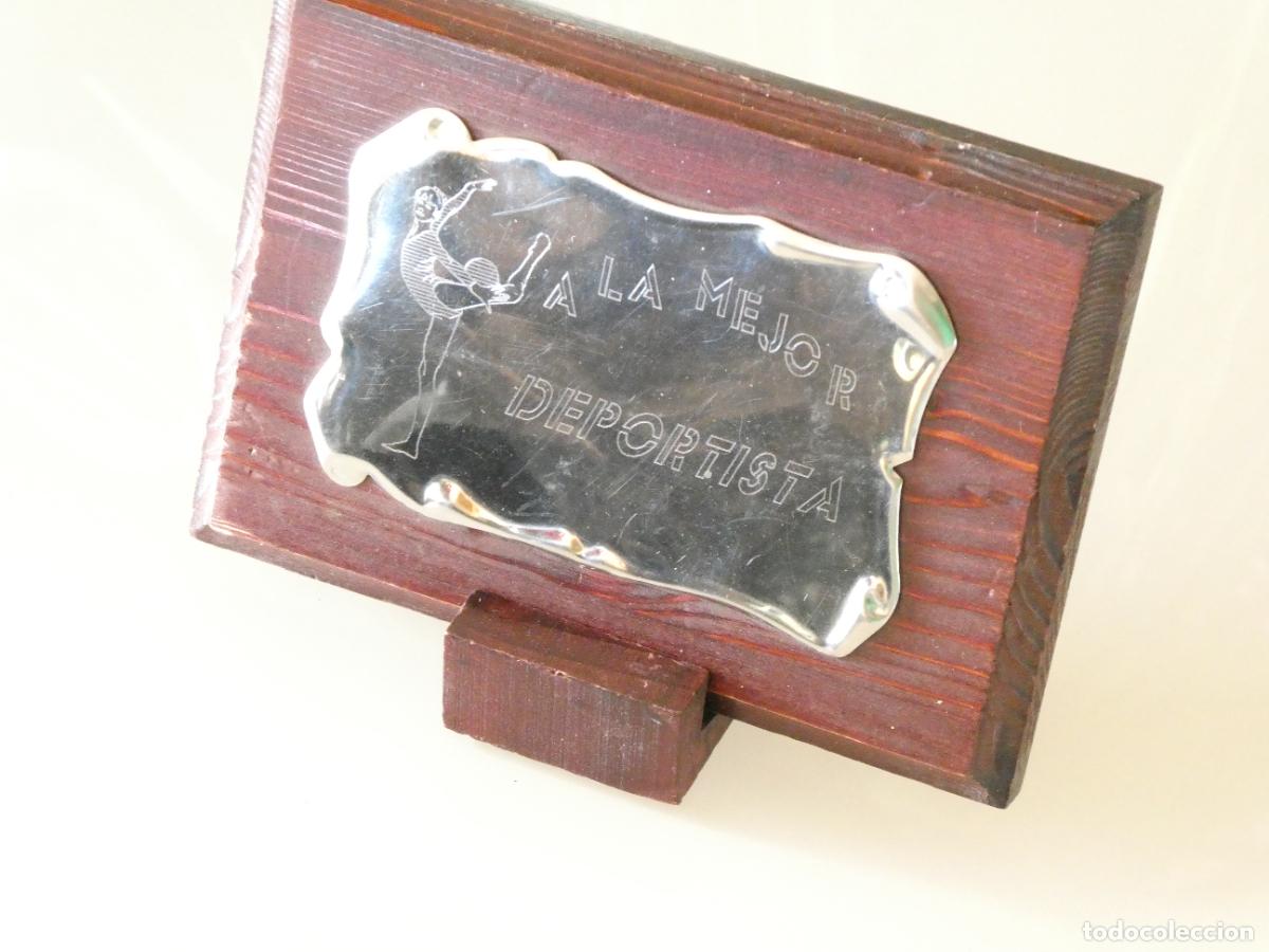Collectionnisme sportif: TROFEO PLACA METOPA A LA MEJOR DEPORTISTA. GIMASTA GIMNASIA R&Iacute;TMICA. 14CM 110GR