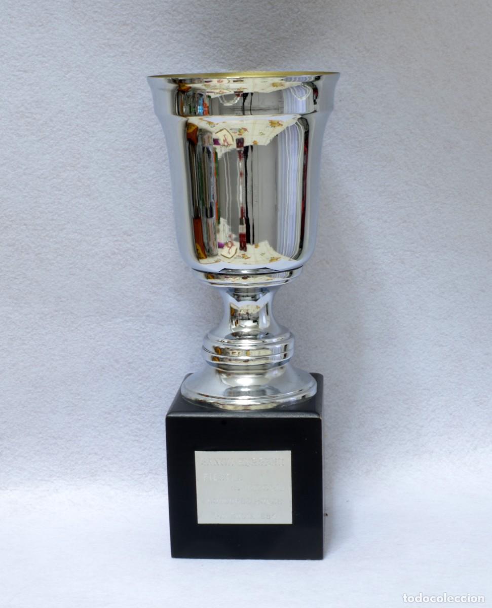 Colecionismo desportivo: TROFEO DE BOLOS, FIESTAS SAN ANTOL&Iacute;N 1984