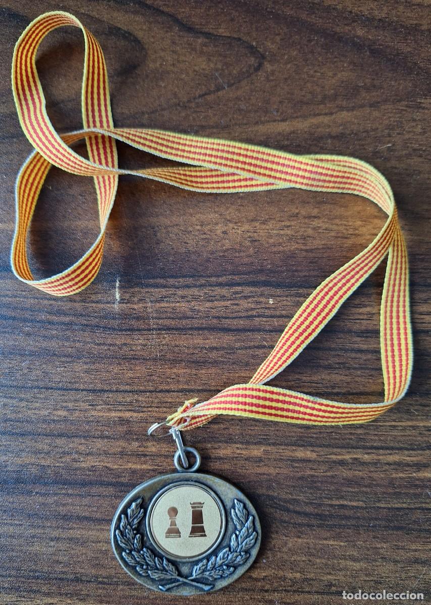 Coleccionismo deportivo: MEDALLA TORNEIG D'ESCACS (TORNEO DE AJEDREZ) ESCOLA DEL MAR, BARCELONA
