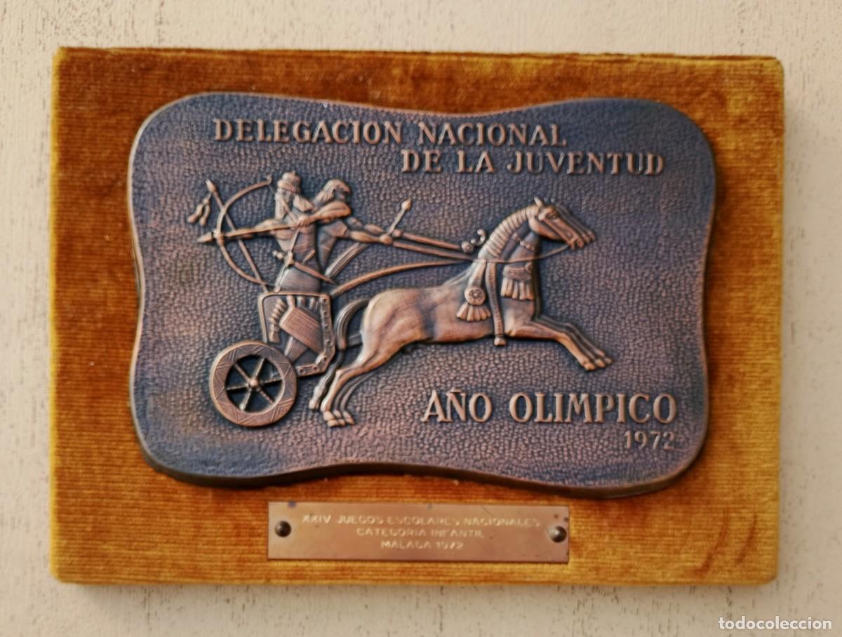 Coleccionismo deportivo: Metopa Delegaci&oacute;n Nacional de la Juventud A&ntilde;o Ol&iacute;mpico 1972 XXIV Juegos Escolares Nacionales