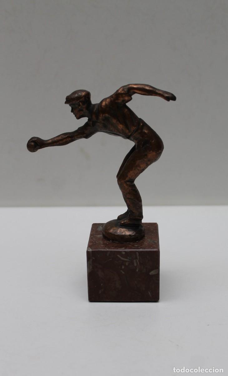 Coleccionismo deportivo: TROFEO DE PETANCA- FIGURA DE JUGADOR METALICA