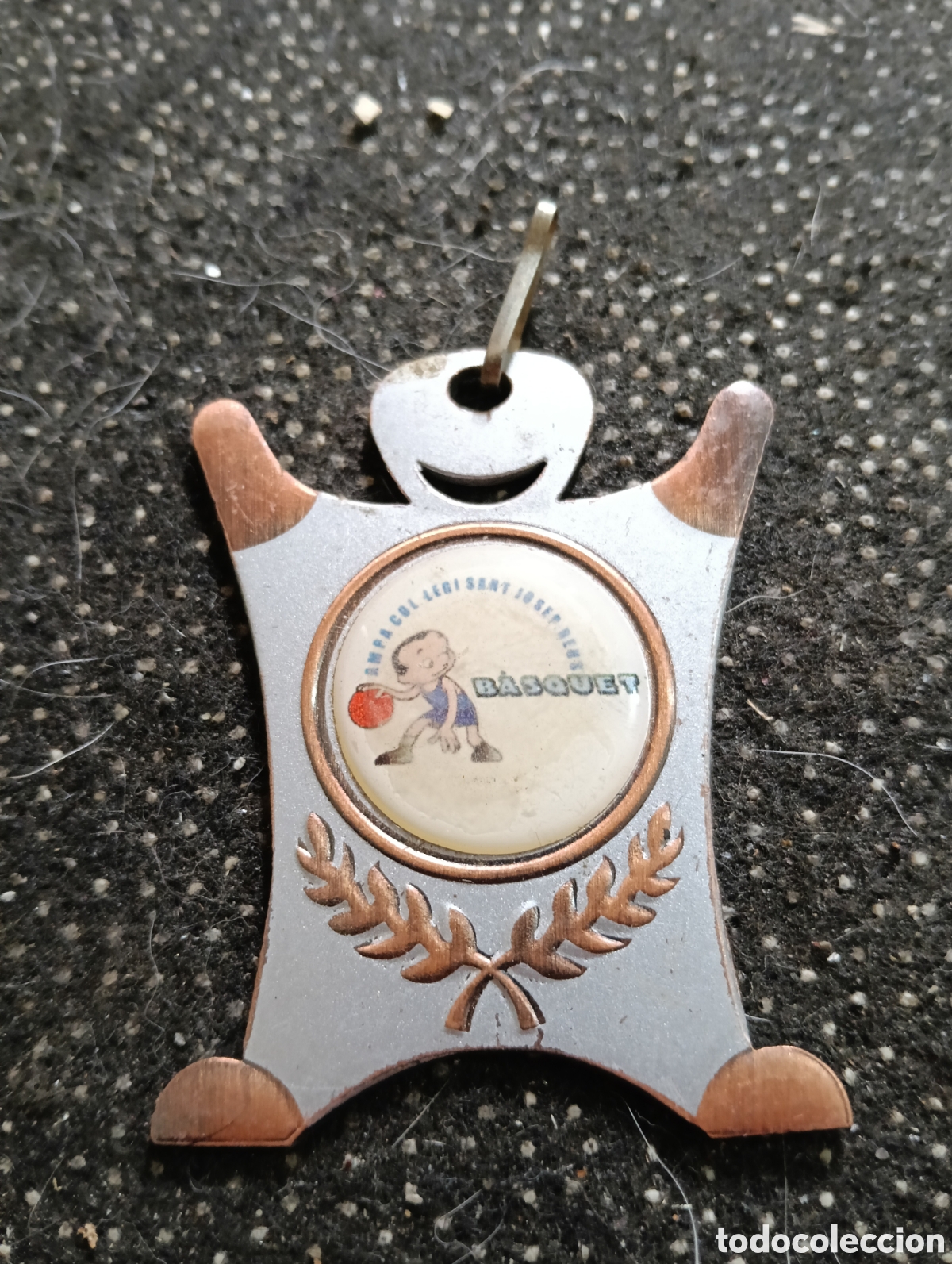 Colecionismo desportivo: Medalla del XXVI TORNEO DE BASQUET, COLEGIO SAN JOS&Eacute;