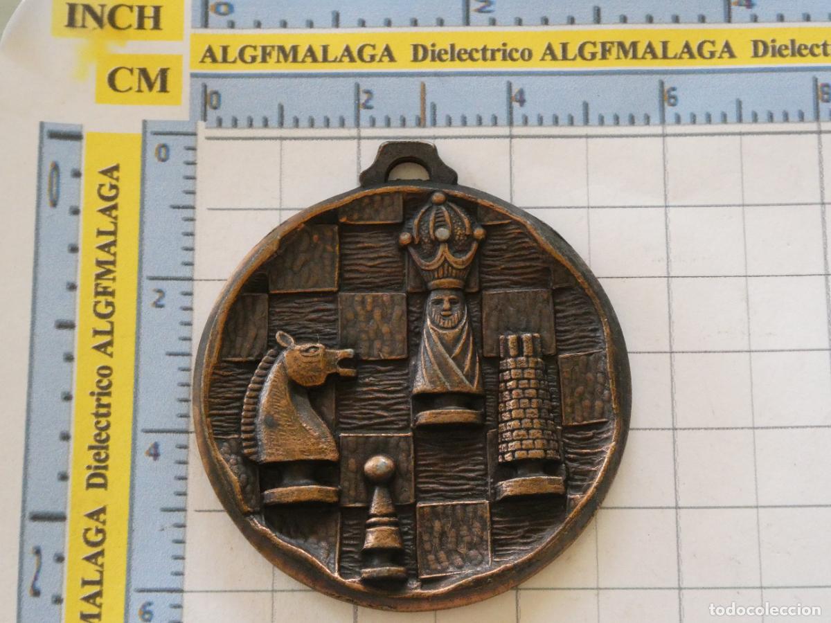 Sports collectibles: MEDALLA DEPORTES. TORNEO AJEDREZ 1981 AEROL&Iacute;NEAS LINEAS AEREAS IBERIA AVIACO 70GR
