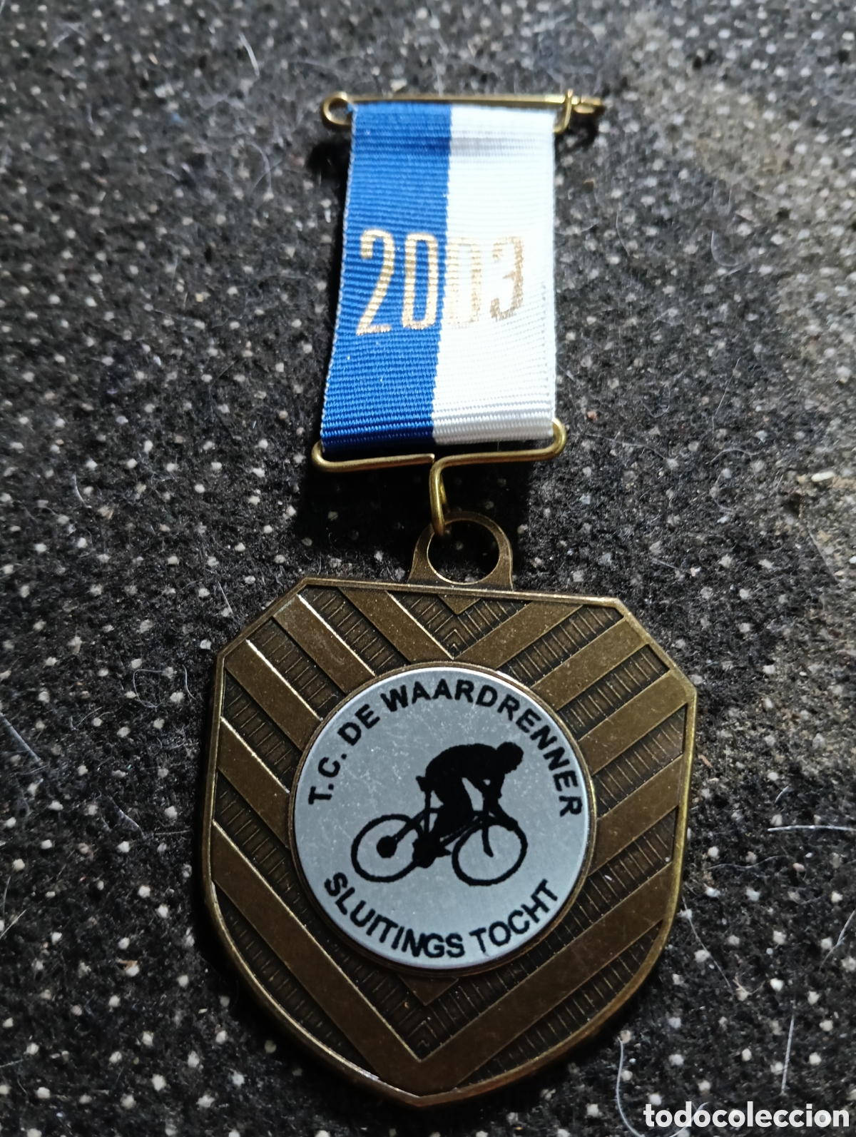 Colecionismo desportivo: Medalla conmemorativa del evento de ciclismo &rdquo;Sluitings Tocht&rdquo; organizada por el club T.C. De Waardr