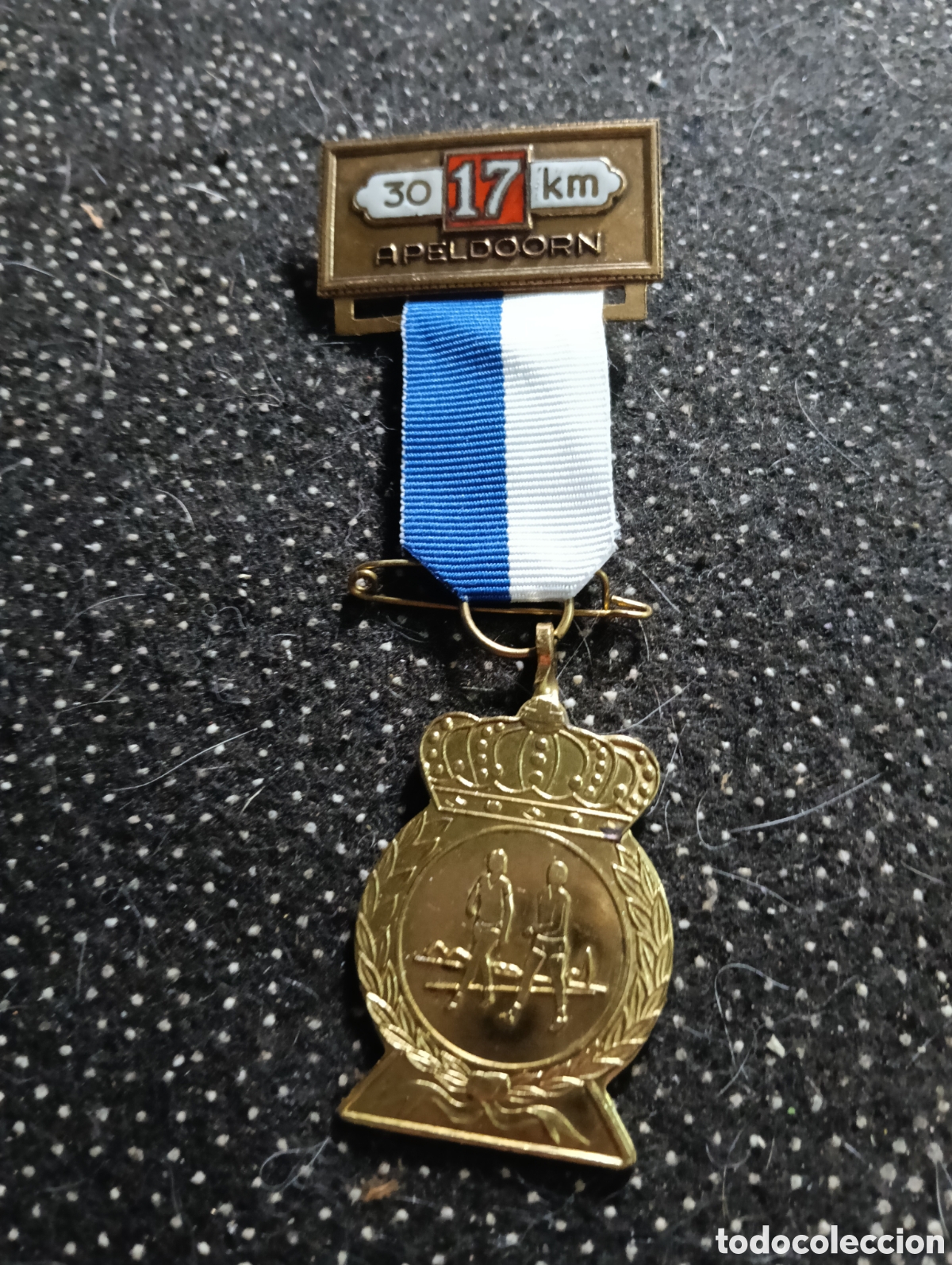 Coleccionismo deportivo: Medalla conmemorativa relacionada con un evento de marcha en Apeldoorn, Pa&iacute;ses Bajos, probablemente