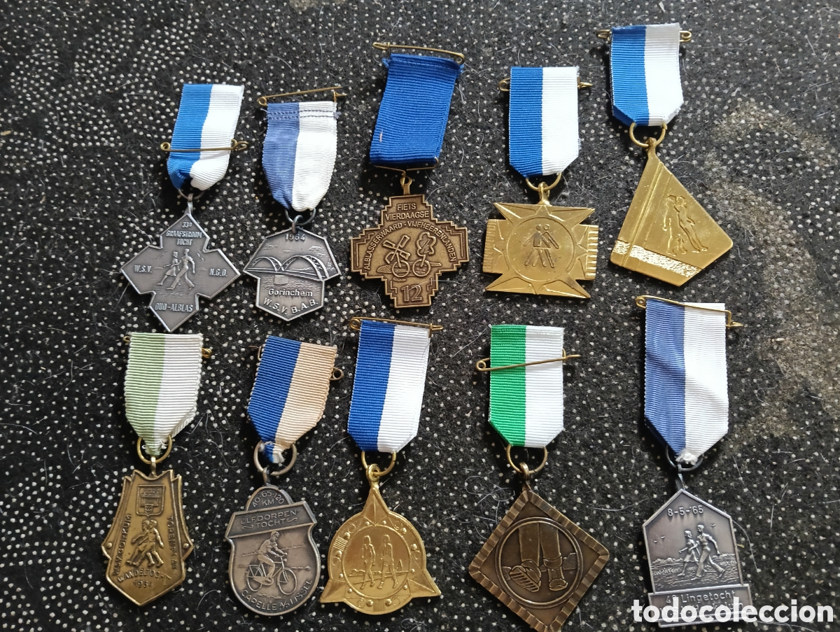 Coleccionismo deportivo: Lote Medallas deportiva holandesa de la Asociaci&oacute;n Holandesa de Senderismo (NWB), conocida como Avon