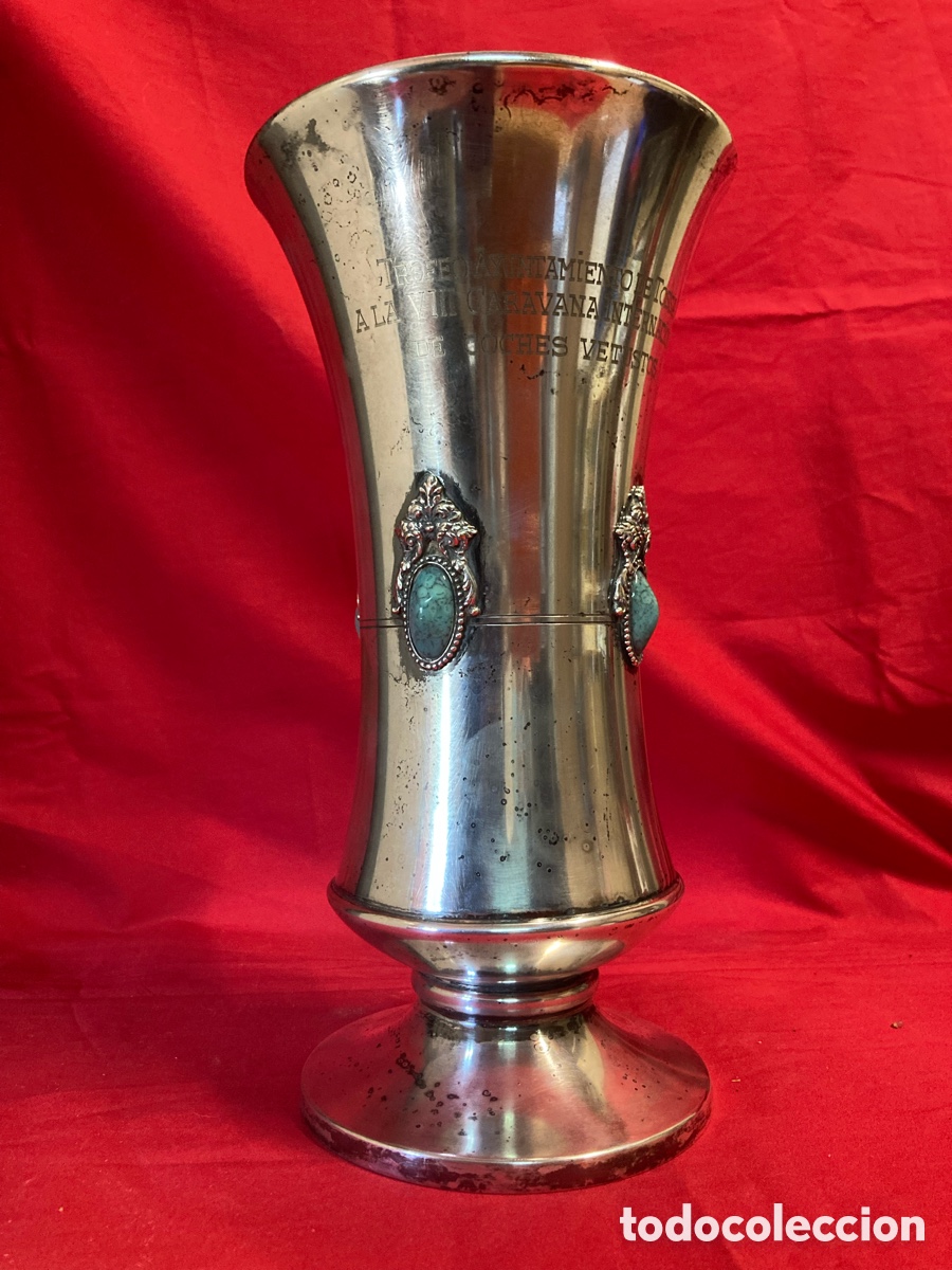 Collectionnisme sportif: Antiguo trofeo banyado en plata con turquesas AYUNTAMIENTO DE TOSSA LA VIII CARAVANA INT. COCHES