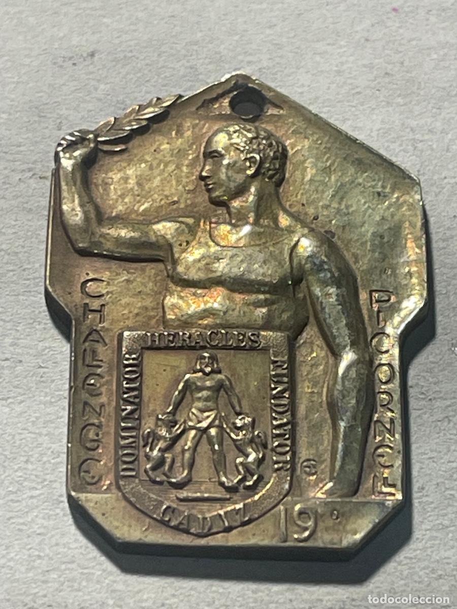 Collectionnisme sportif: NATACI&Oacute;N - ANTIGUA MEDALLA DE BRONCE A&Ntilde;OS 20/30 - 19.... CHALLENGE PICORNELL 4X3 CM. ESTADO EL QUE