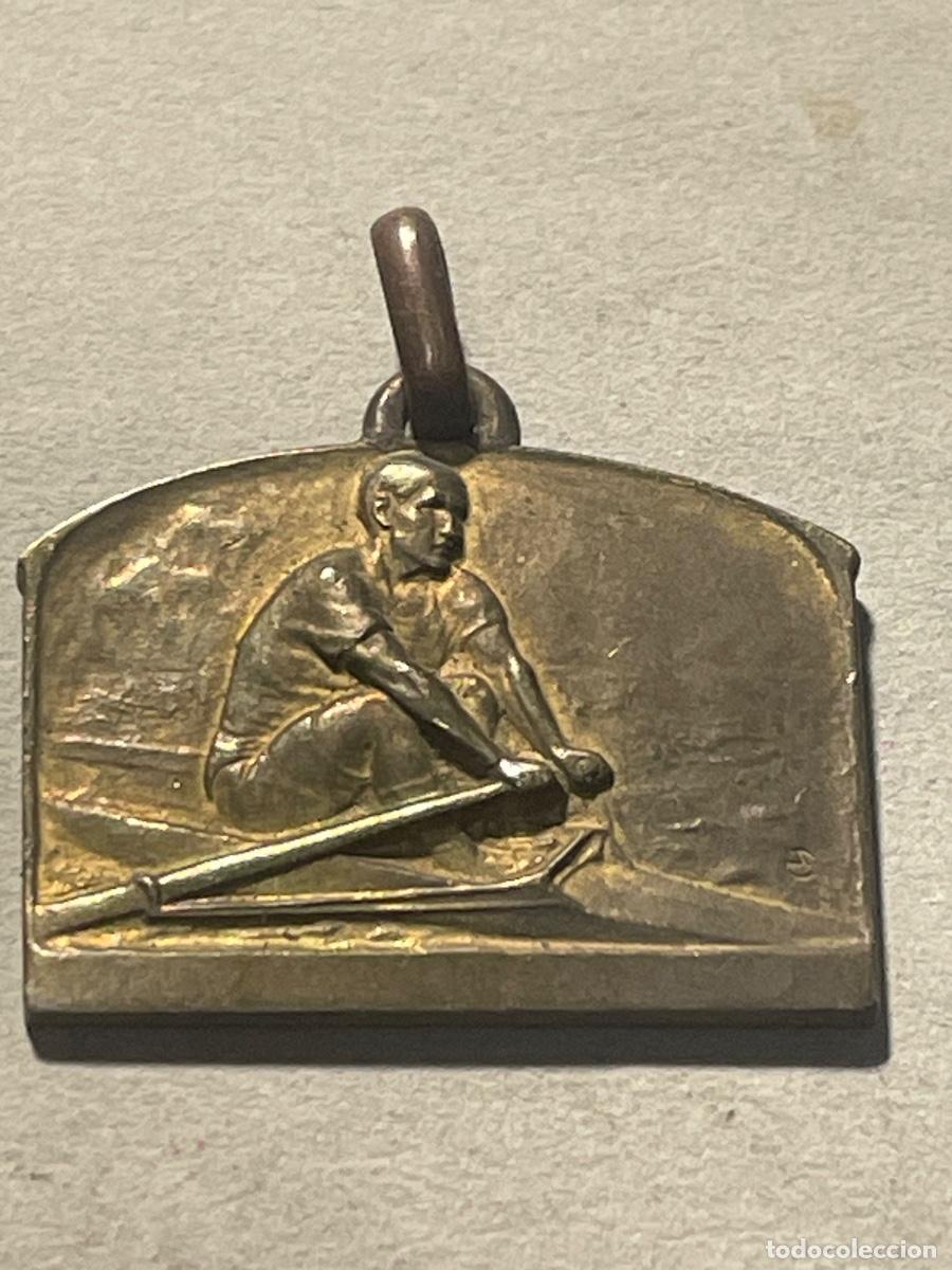 Sammelleidenschaft Sport: NATACI&Oacute;N / REMO - ANTIGUA MEDALLA DE BRONCE A&Ntilde;OS 20/30 - 3X2,5 CM. ESTADO EL QUE