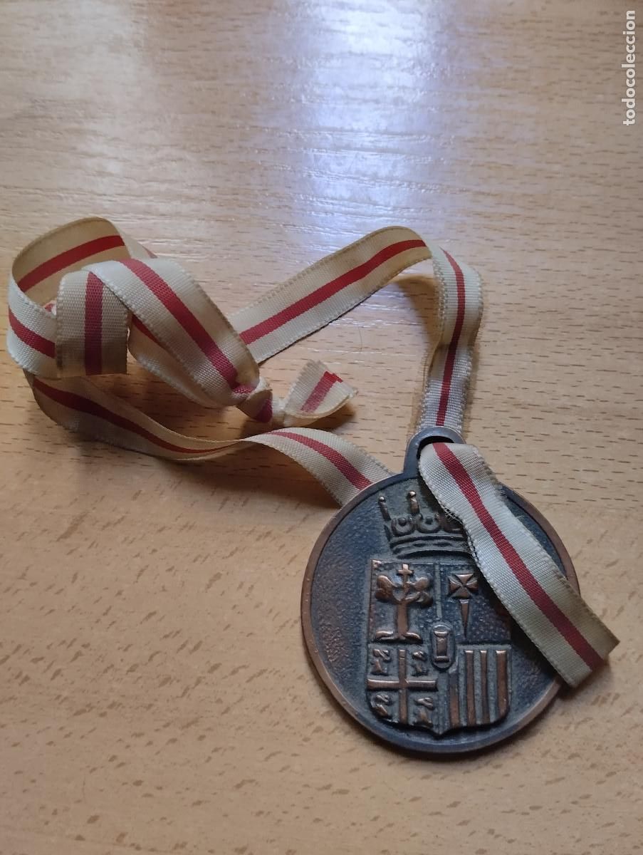 Sammelleidenschaft Sport: MEDALLA SERVICIO DE TURISMO Y DEPORTES ZARAGOZA.