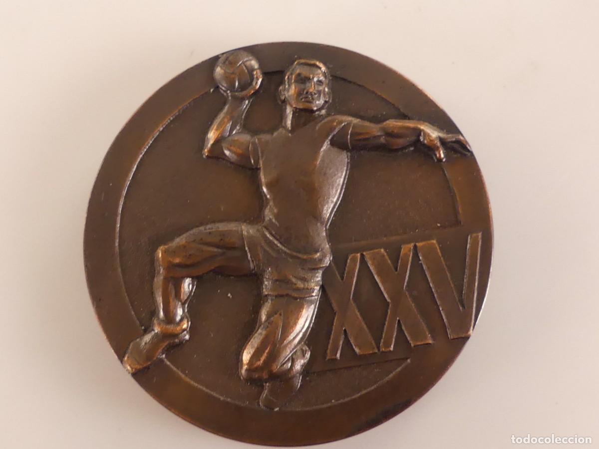 Coleccionismo deportivo: 25 aniversario federaci&oacute;n espa&ntilde;ola de balonmano 1942 - 1967