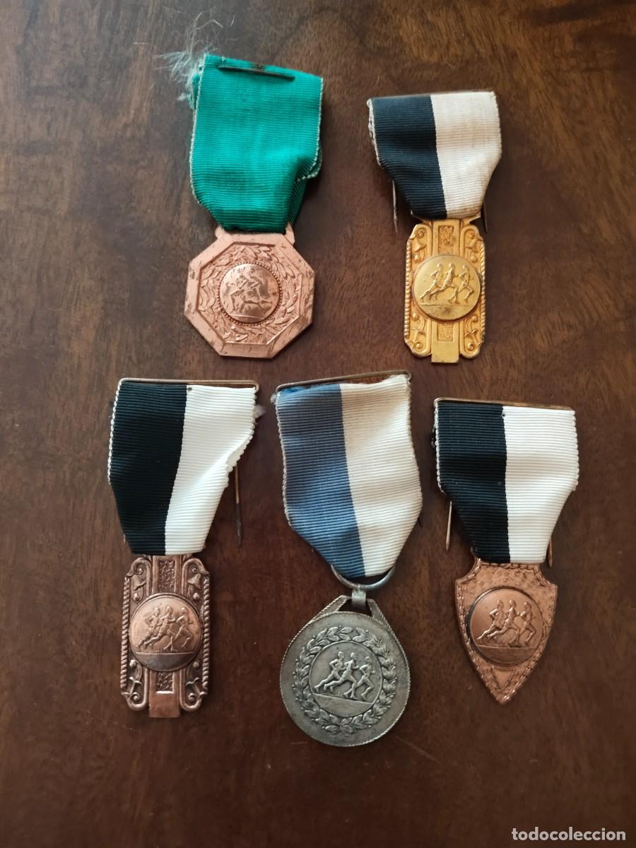 Sports collectibles: Portugal Atletismo. 5 Medallas a&ntilde;os 60/70. Dise&ntilde;o Modernista.