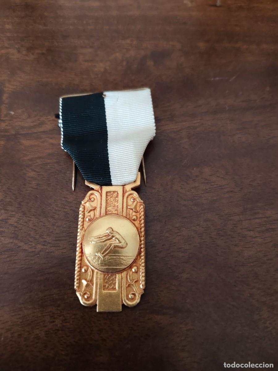 Sammelleidenschaft Sport: Portugal. Salto de Longitud. Medalla dise&ntilde;o modernista.