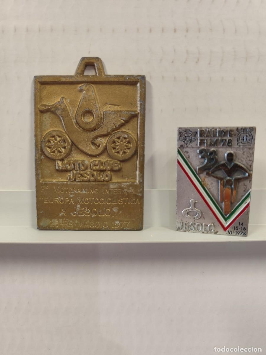 Coleccionismo deportivo: 2 PLACAS FIM RALLYE JESOLO, ITALIA. 1977 - 1978 - MOTOCICLISMO