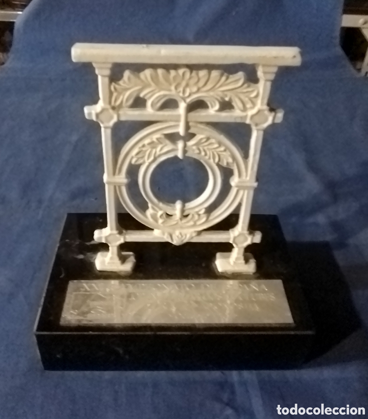 Sports collectibles: Trofeo XXI Campeonato de Espa&ntilde;a Open de Mar-Costa Clubes Zarautz Donostia 2011
