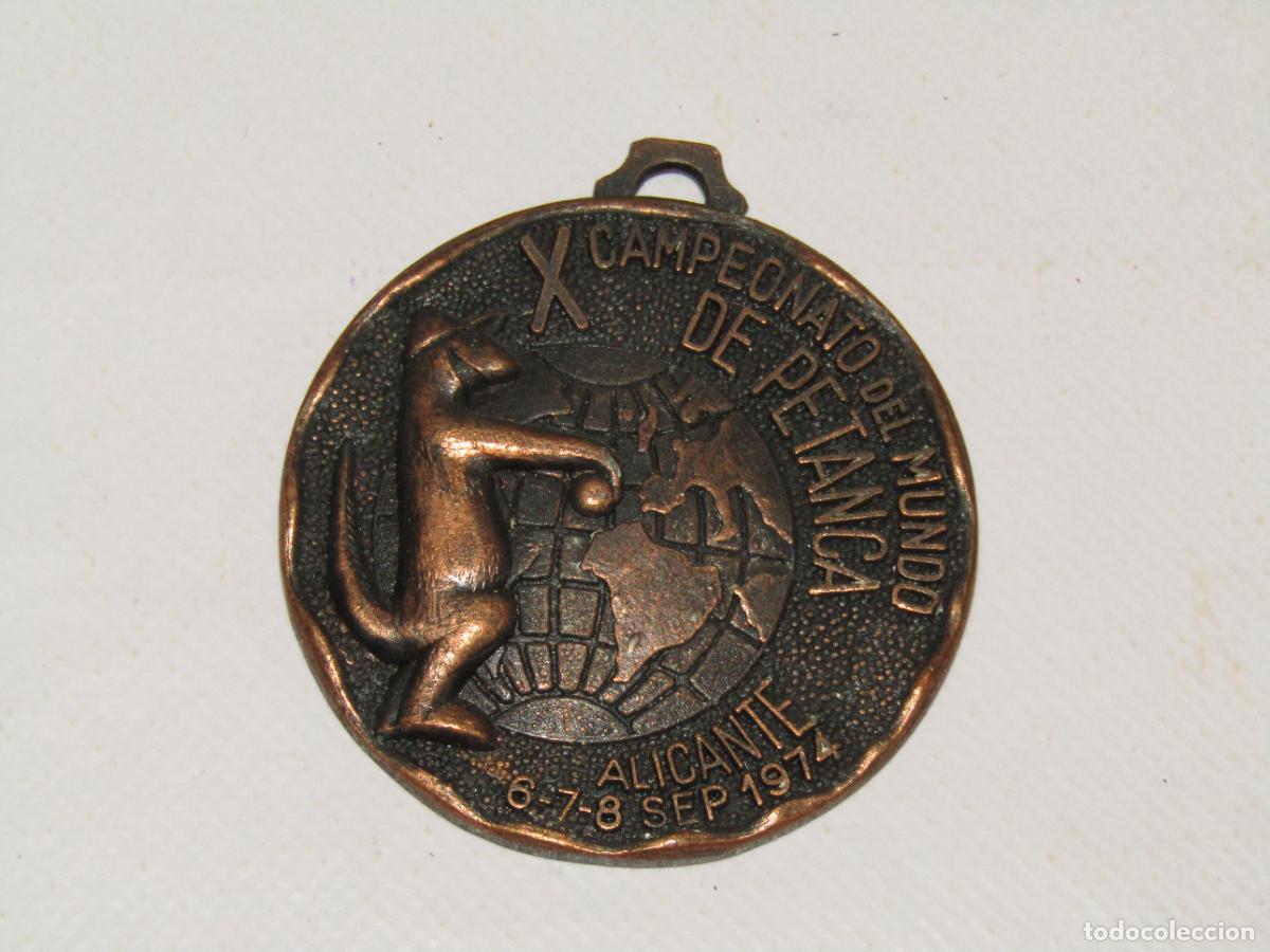 Coleccionismo deportivo: Antigua Medalla del X CAMPEONATO DEL MUNDO DE PETANCA en Alicante Septiembre del A&ntilde;o 1974
