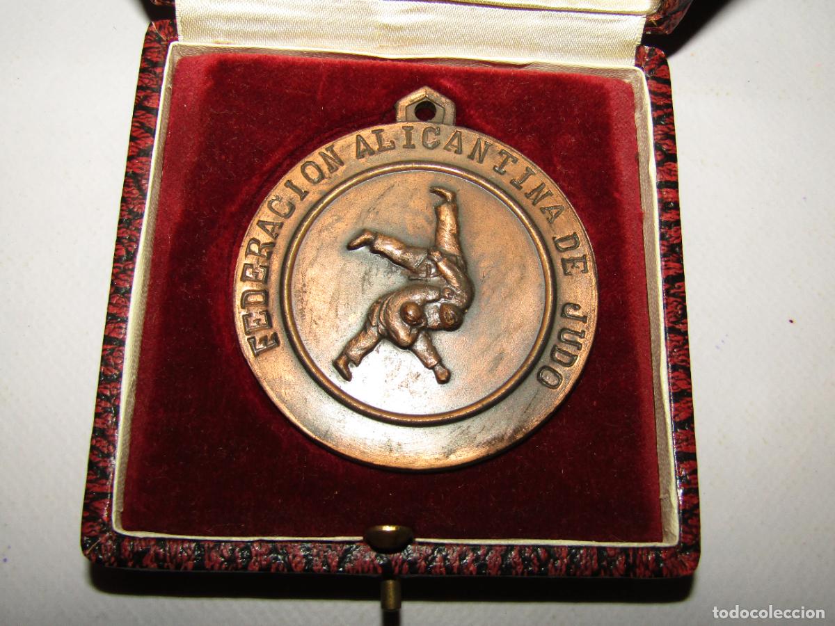 Collezionismo sportivo: Antigua Medalla de la FEDERACI&Oacute;N ALICANTINA DE JUDO del A&ntilde;o 1967